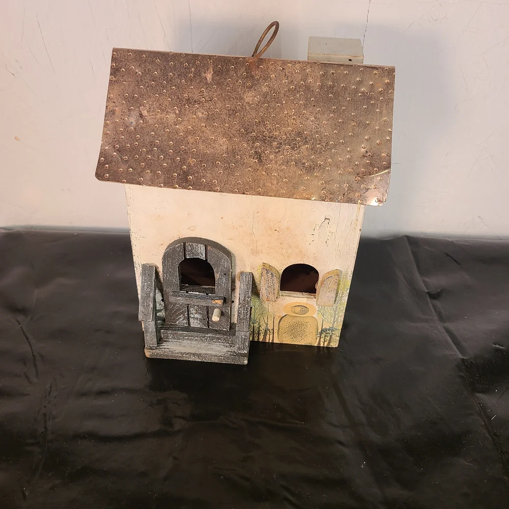 Rustic Birdhouse with Copper Roof - Picture 1 of 7